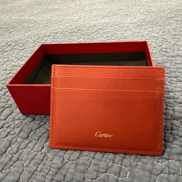 Elegant Red Card Holder - Picture 2 of 5
